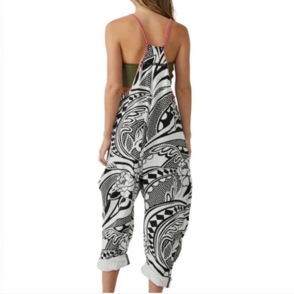Free People Movement RARE Limited Edition Printed Hot Shot Onsie Medium - Picture 2 of 16